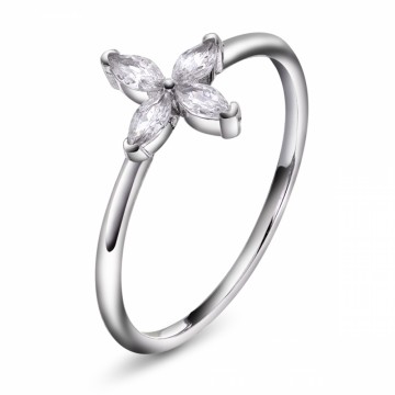 65389 - Ring i rhodinert sølv med cz. Str. 50-60